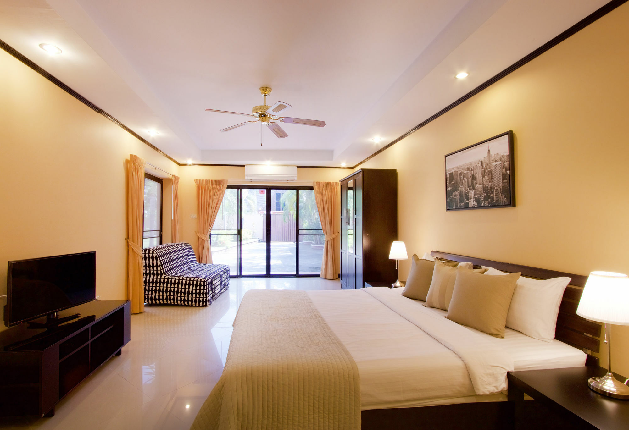 Pattaya Holiday Villas 挽腊茫郡 外观 照片