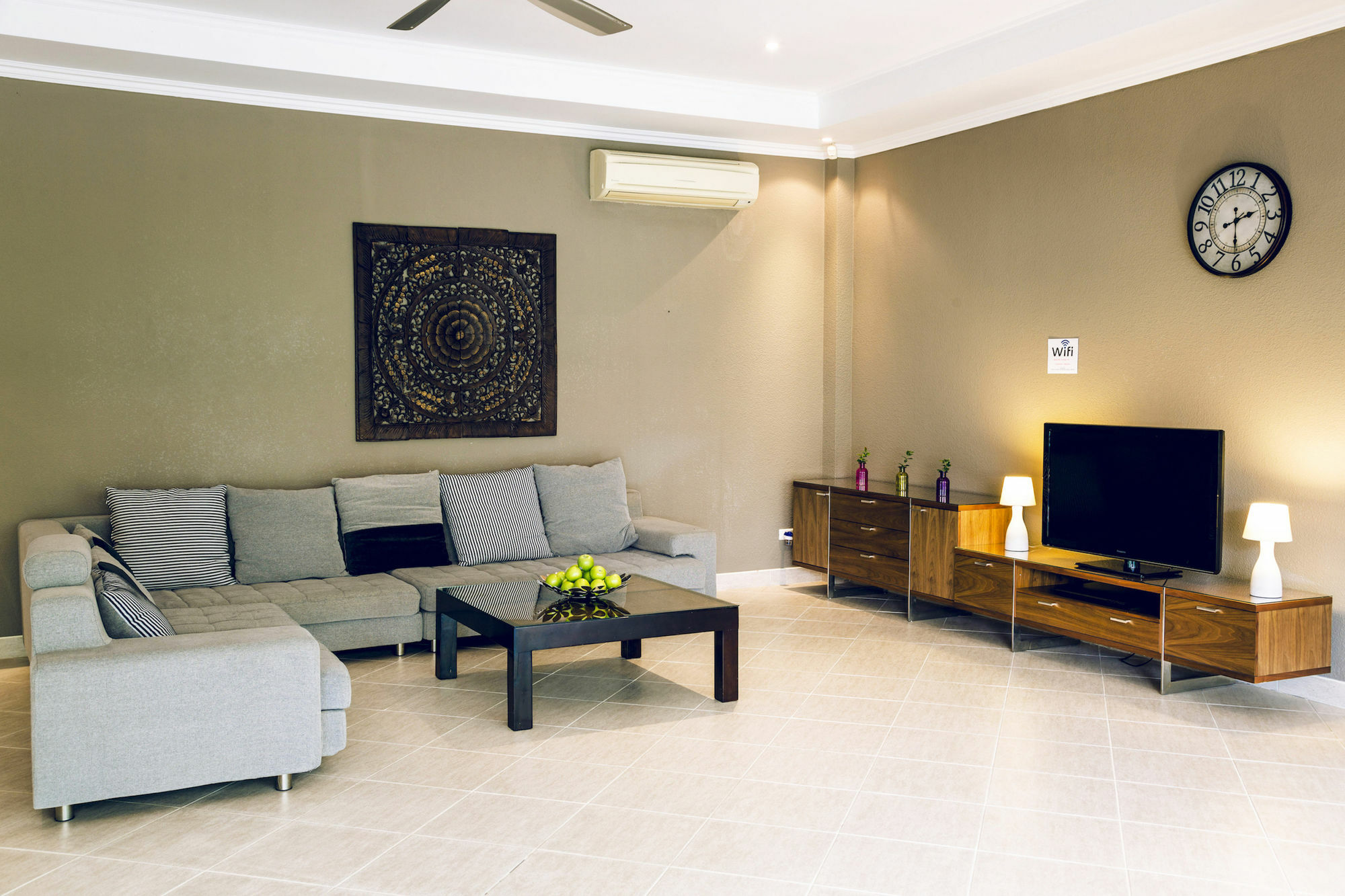 Pattaya Holiday Villas 挽腊茫郡 外观 照片