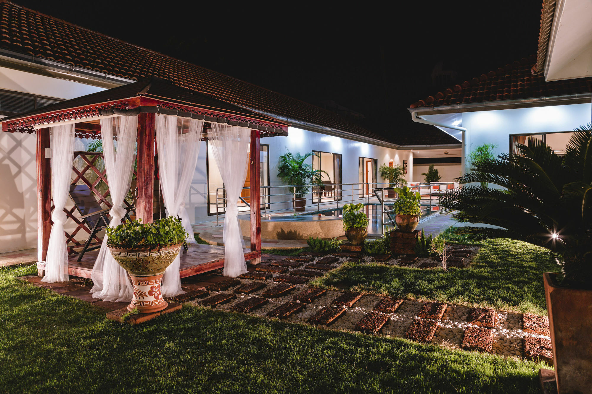 Pattaya Holiday Villas 挽腊茫郡 外观 照片