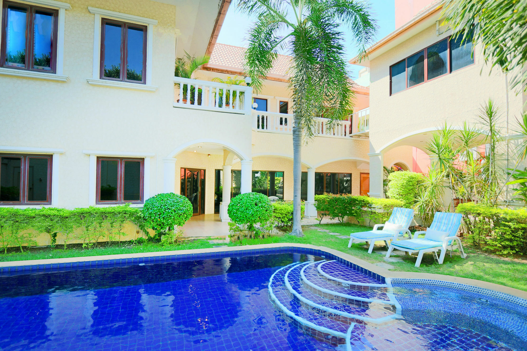 Pattaya Holiday Villas 挽腊茫郡 外观 照片